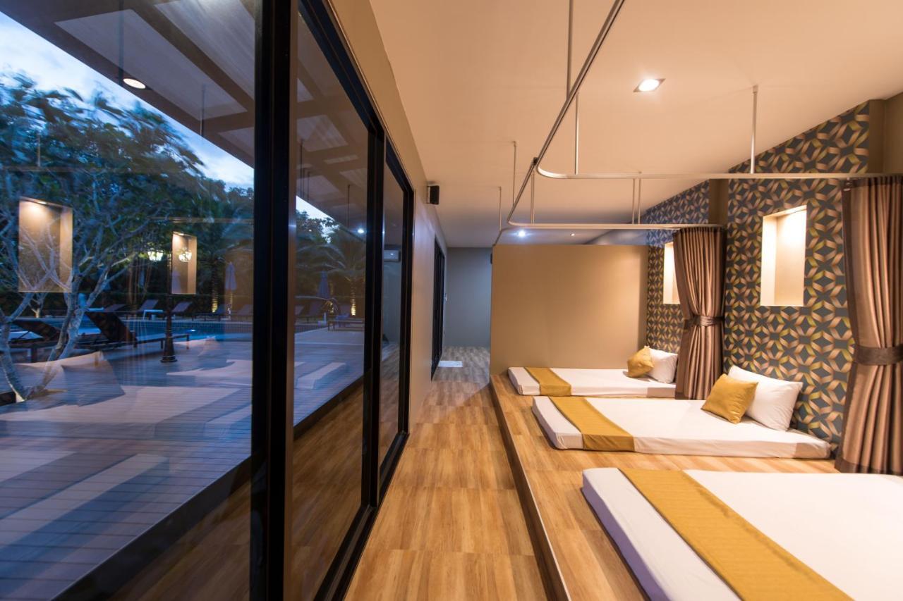 River Front Krabi Hotel Экстерьер фото